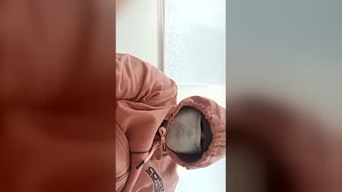 Snapshot of alexxxx1122 chatting on March 27, 2026, 6:08 am Tooti00 online show from March 27, 2026, 6:08 am