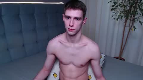 Snapshot of alfie_evanss chatting on June 24, 2026, 11:42 am Alfie online show from June 24, 2026, 11:42 am