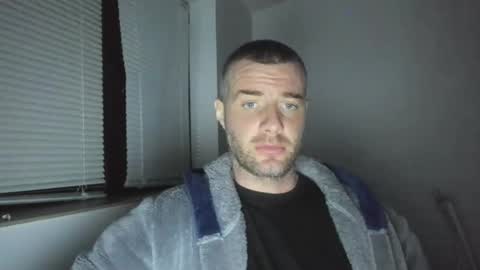 alfiesolomons87 online show from March 7, 2025, 8:44 pm