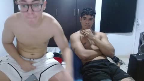 Snapshot of alfred_cantillo chatting on January 10, 2026, 11:42 pm alfred_cantillo online show from January 10, 2026, 11:42 pm