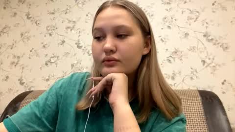 Kate online show from October 7, 2025, 11:07 am