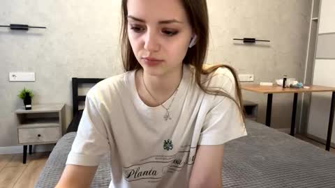 Snapshot of alfrediamordino chatting on November 22, 2025, 11:09 am Alice online show from November 22, 2025, 11:09 am