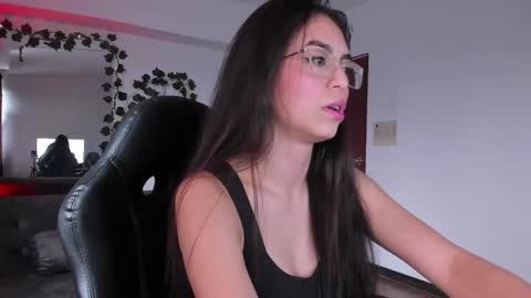 alice. online show from February 19, 2025, 3:05 pm