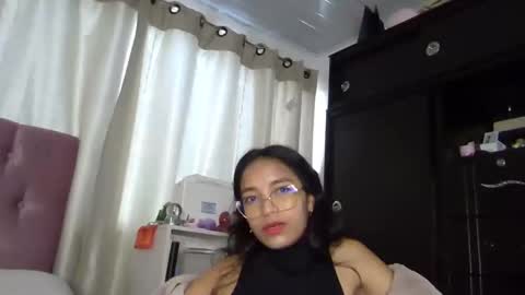 Alia  online show from December 4, 2024, 3:32 pm