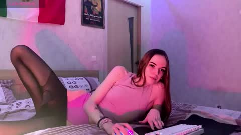 Snapshot of aliatorres chatting on March 18, 2026, 6:11 pm Alia online show from March 18, 2026, 6:11 pm
