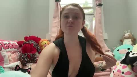 alibluee online show from September 24, 2025, 1:25 pm