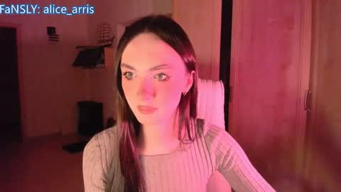 Alice Aris online show from April 20, 2026, 5:37 pm