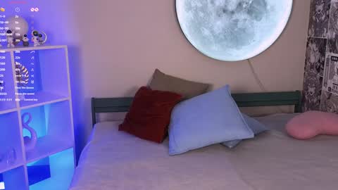 Snapshot of alice__grace_ chatting on December 8, 2024, 1:25 pm your Alice online show from December 8, 2024, 1:25 pm