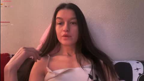 Snapshot of alice__grace_ chatting on March 2, 2025, 2:00 pm your Alice online show from March 2, 2025, 2:00 pm
