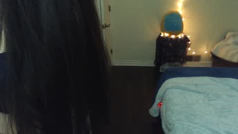 Snapshot of alice_asks chatting on February 7, 2025, 5:52 am Alice Asks online show from February 7, 2025, 5:52 am