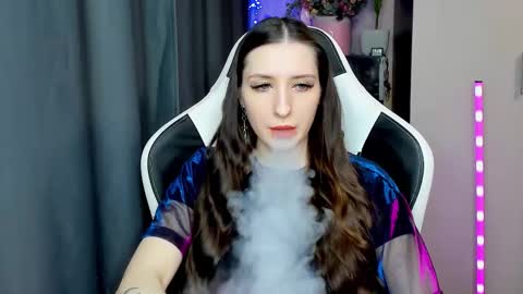 Snapshot of alice_bailey chatting on October 6, 2025, 12:24 pm Alice online show from October 6, 2025, 12:24 pm