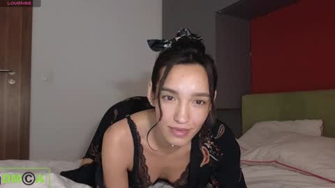 Snapshot of alice_bane chatting on January 5, 2025, 3:45 pm A R Y A T I A online show from January 5, 2025, 3:45 pm