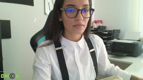 Snapshot of alice_bane chatting on January 6, 2025, 2:14 pm A R Y A T I A online show from January 6, 2025, 2:14 pm