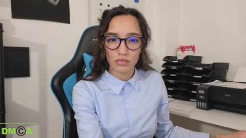 Snapshot of alice_bane chatting on January 7, 2025, 3:33 pm A R Y A T I A online show from January 7, 2025, 3:33 pm