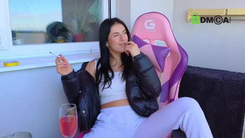 Snapshot of alice_bane chatting on January 28, 2025, 10:56 am A R Y A T I A online show from January 28, 2025, 10:56 am