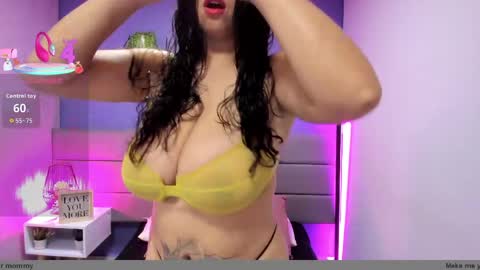 alice_brookss_ online show from March 28, 2026, 4:23 am