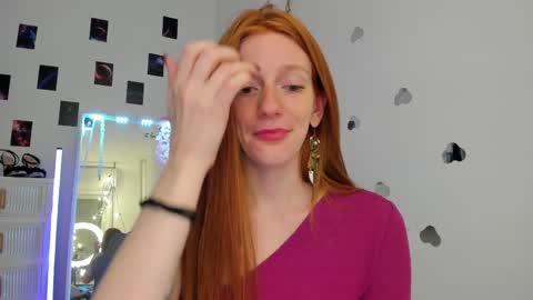 Snapshot of alice_ginger chatting on May 16, 2026, 2:05 pm Hello im Alice online show from May 16, 2026, 2:05 pm