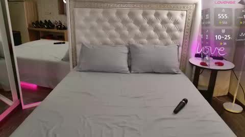 Ur future wife Alice 8 pm - 4 am NY time online show from February 17, 2026, 1:24 am