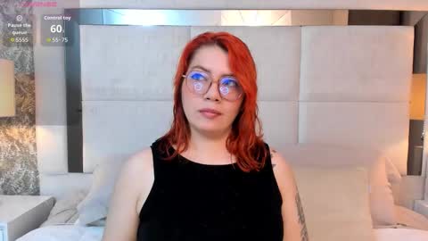 Snapshot of alice_gomezz chatting on November 12, 2025, 10:30 pm Alice online show from November 12, 2025, 10:30 pm