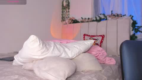 ALICE    Alice guzman online show from December 16, 2025, 3:17 pm