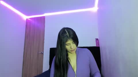 alice and amber online show from March 7, 2025, 3:29 am