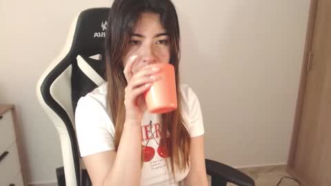 Snapshot of alice_middle01 chatting on March 11, 2025, 5:46 pm Alice online show from March 11, 2025, 5:46 pm