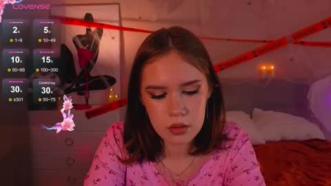 Snapshot of alice_miiiller chatting on October 22, 2025, 6:40 pm Alice online show from October 22, 2025, 6:40 pm