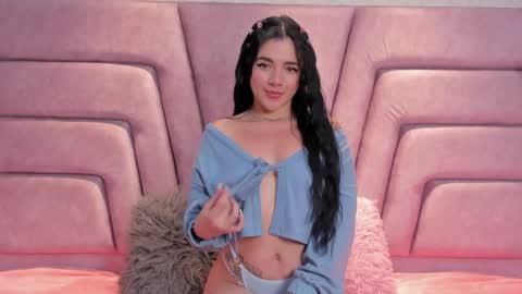 Snapshot of alice_rose5 chatting on April 24, 2026, 4:04 am Alice online show from April 24, 2026, 4:04 am