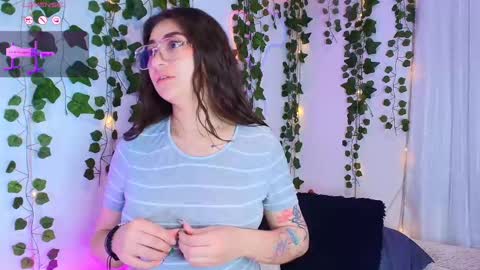 Alice and Samii online show from October 10, 2025, 11:53 am