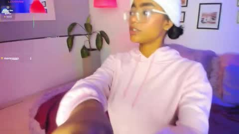 alice_simmons online show from February 4, 2026, 7:42 pm