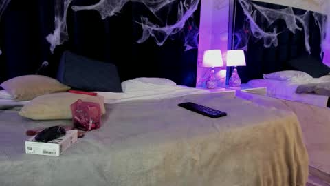 alice_simpson1 online show from October 21, 2025, 11:55 am