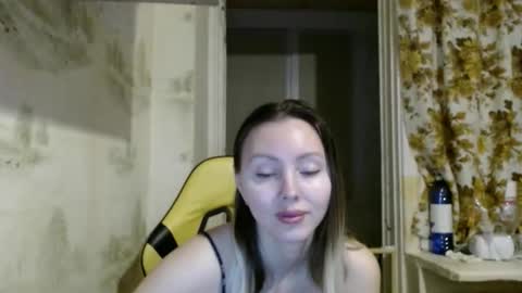 Alice smiles online show from February 21, 2026, 12:33 am