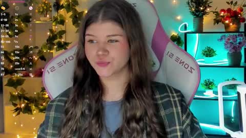 Alice online show from September 19, 2025, 8:53 pm