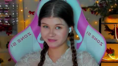 Alice online show from December 22, 2025, 4:37 pm