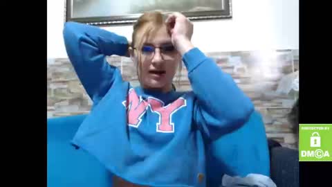 Snapshot of alice_trinity chatting on September 10, 2025, 5:13 pm Alice online show from September 10, 2025, 5:13 pm