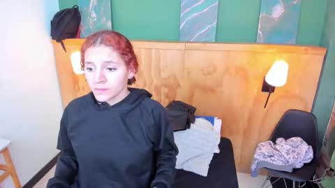 Snapshot of aliceandsia chatting on January 5, 2026, 7:06 pm Alice and Asia online show from January 5, 2026, 7:06 pm