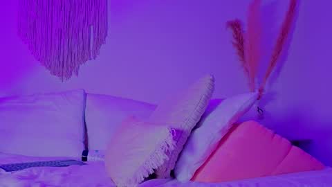 Snapshot of alicebenette chatting on February 8, 2026, 1:42 am Alice Benette online show from February 8, 2026, 1:42 am