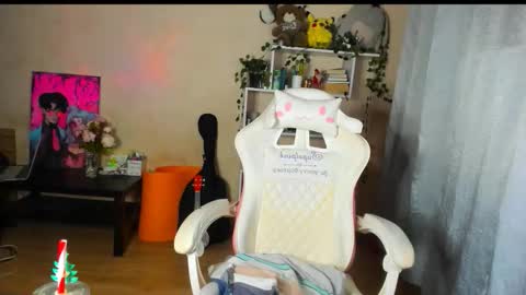 Snapshot of alicecaseyy chatting on November 27, 2025, 3:25 pm AliceCasey online show from November 27, 2025, 3:25 pm