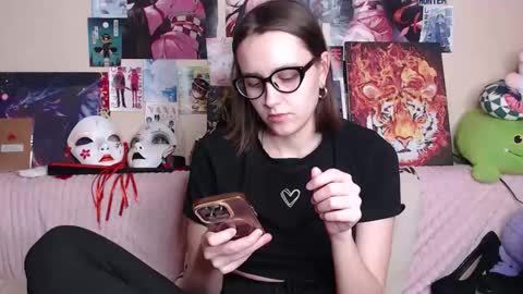 alice online show from December 15, 2025, 12:48 am