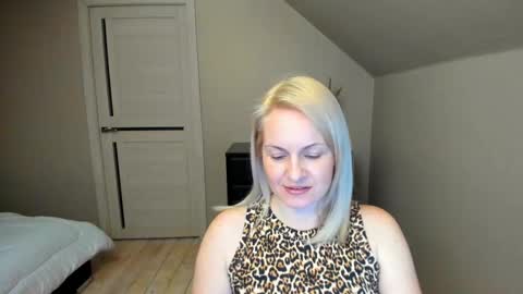 Alicee online show from February 12, 2025, 6:51 pm