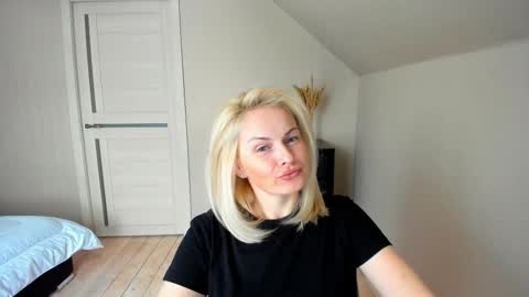 Alicee online show from February 27, 2025, 1:17 pm
