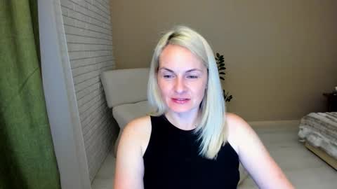 Alicee online show from September 21, 2025, 7:48 pm