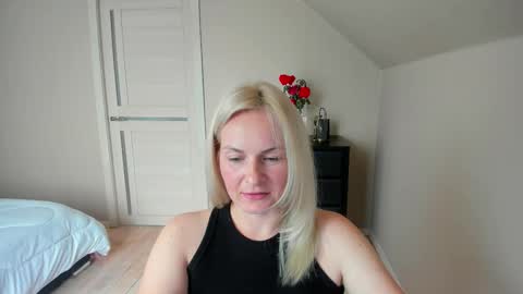 Alicee online show from October 10, 2025, 8:13 am