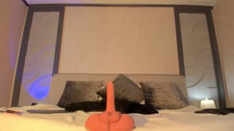 Snapshot of alicee_clark_ chatting on February 25, 2026, 3:05 am alicee_clark_ online show from February 25, 2026, 3:05 am