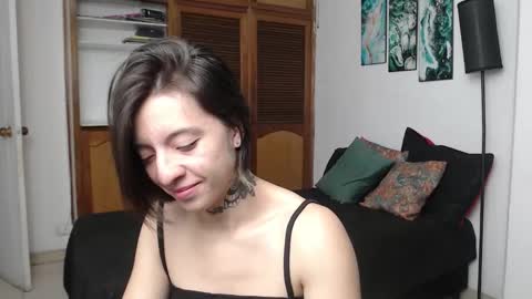 alicee_logan_ online show from December 19, 2025, 2:40 am