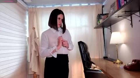 Aleja  online show from November 17, 2025, 7:30 pm