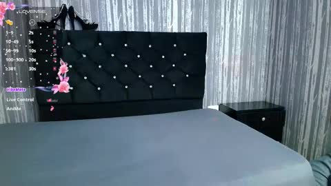 alicee_moonn online show from October 22, 2025, 7:13 pm