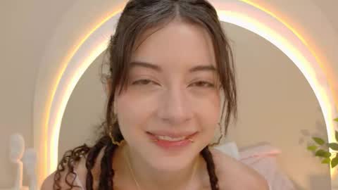 alice online show from November 26, 2025, 6:53 pm