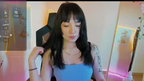 Snapshot of aliceeinwonderlanddd chatting on April 27, 2026, 1:36 am Alice online show from April 27, 2026, 1:36 am
