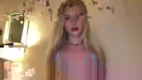 Snapshot of alicegreyyy chatting on January 9, 2026, 3:42 am Alice online show from January 9, 2026, 3:42 am